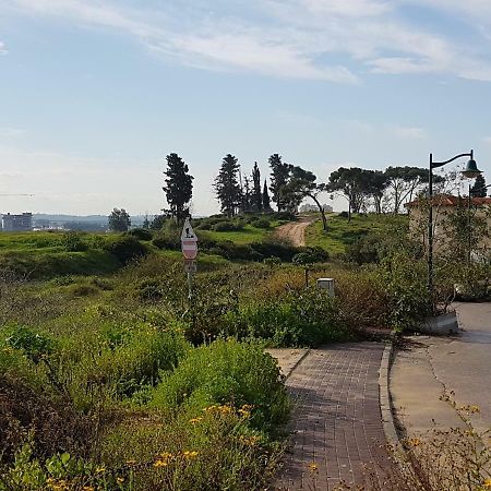 The Hbs Suite Ness Ziona Exterior foto